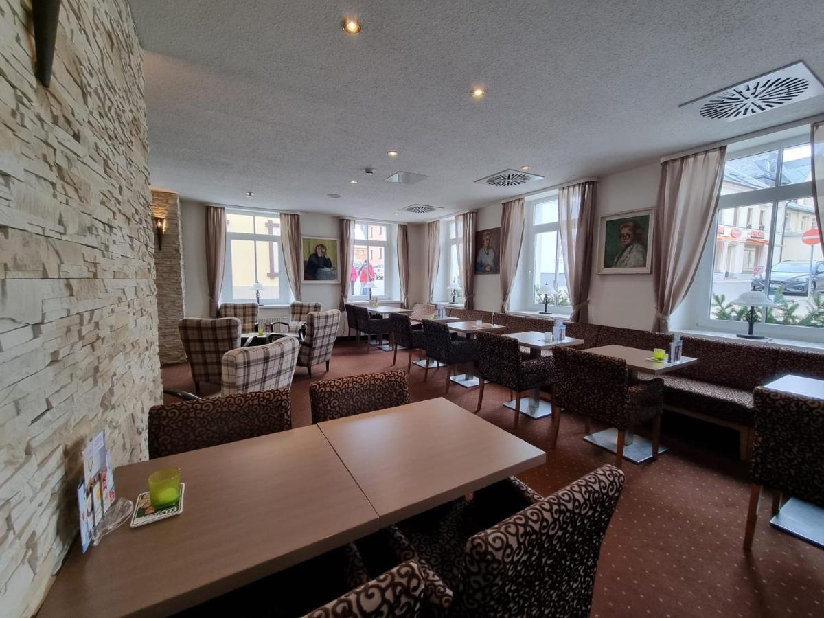 Rathaushotels Oberwiesenthal All Inclusive מראה חיצוני תמונה